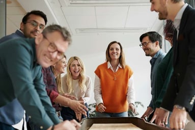 Hummel case_mennesker griner